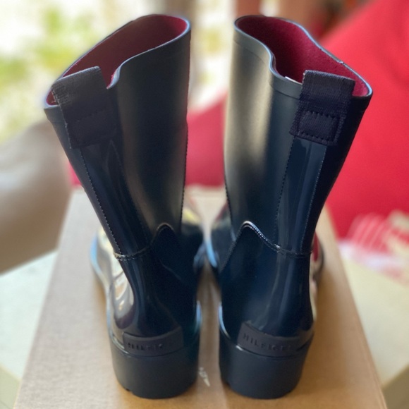 ☔️ BOOTS NWOB - Picture 5 of 7